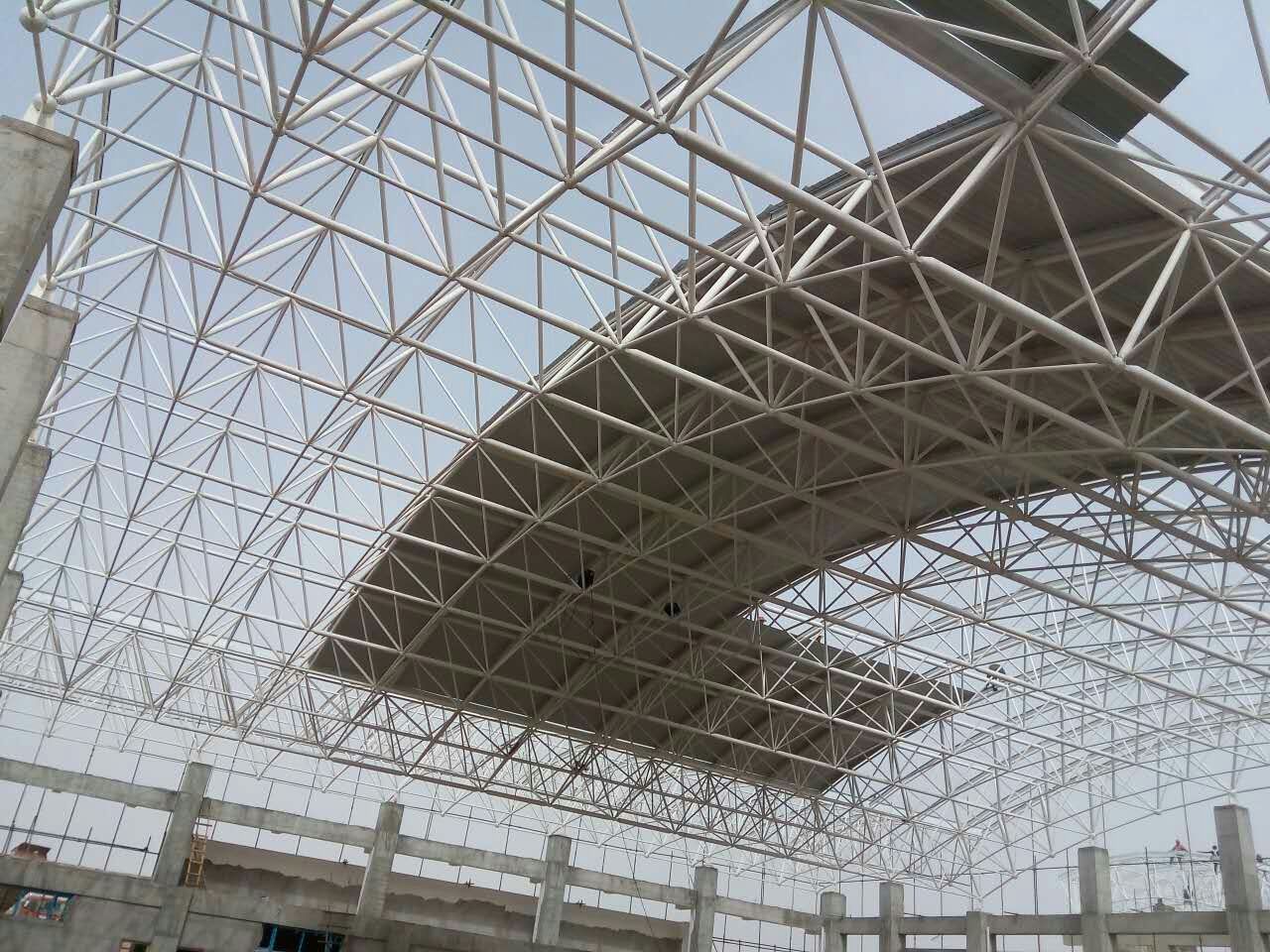 景洪青岛一汽网架
